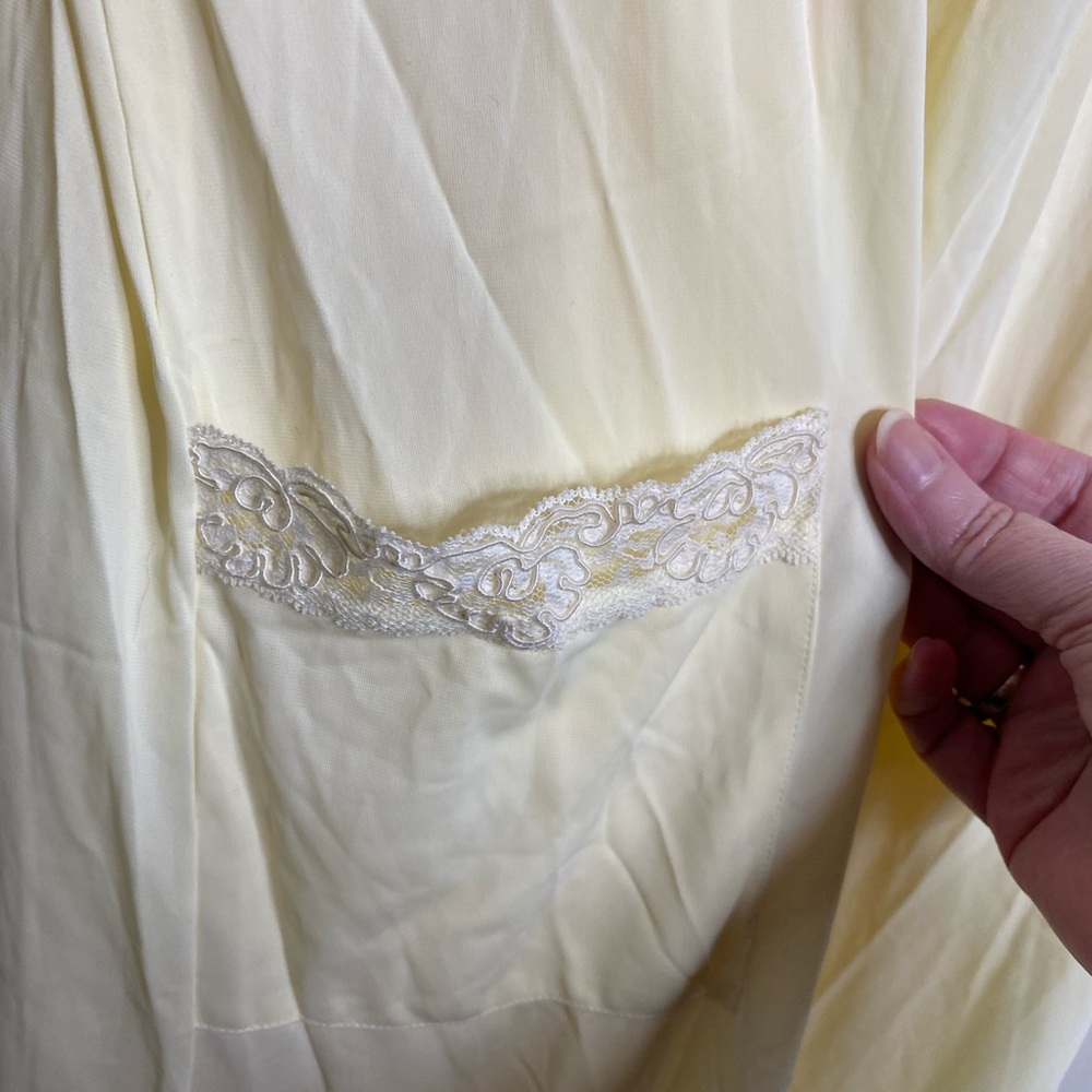 Vintage Shadowline Sleep Robe - Picture 4 of 12